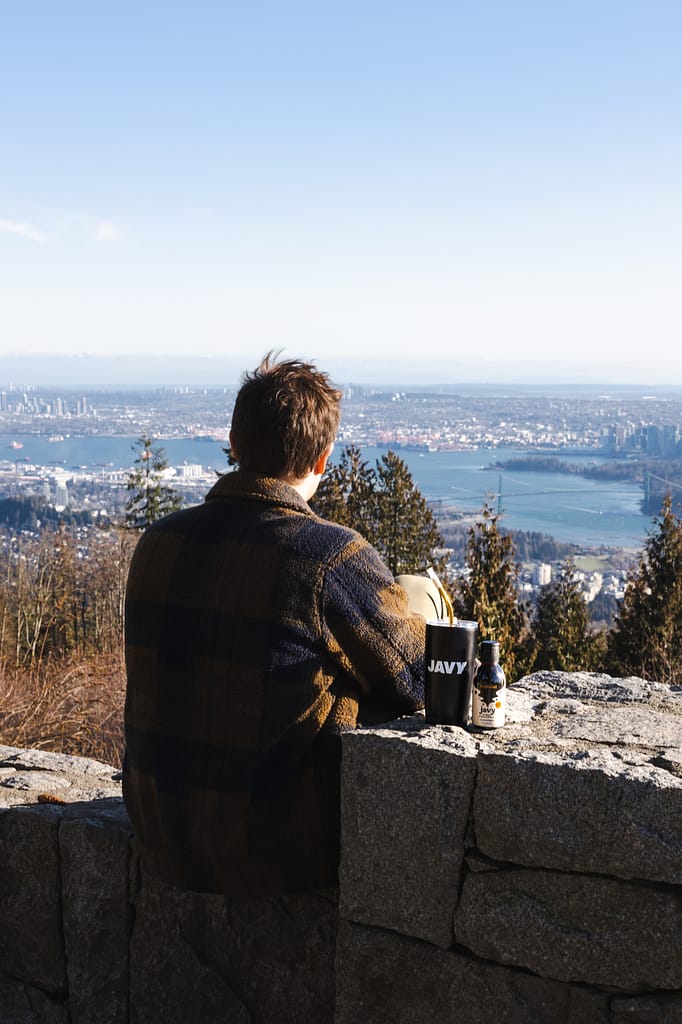 Matteo's adventurous spirit shines through as he captures the essence of travel in the magnificent landscapes of Canada.